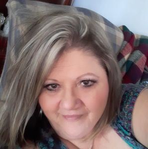 Meet your Posher, Debra